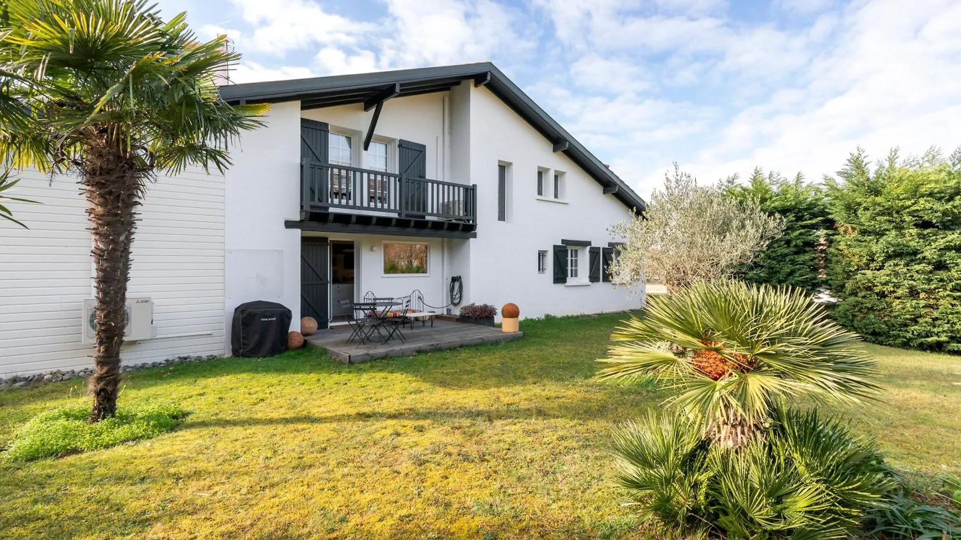בית נופש Magnifique Maison Basque Avec Piscine 8 Pers- ביאריץ צרפת