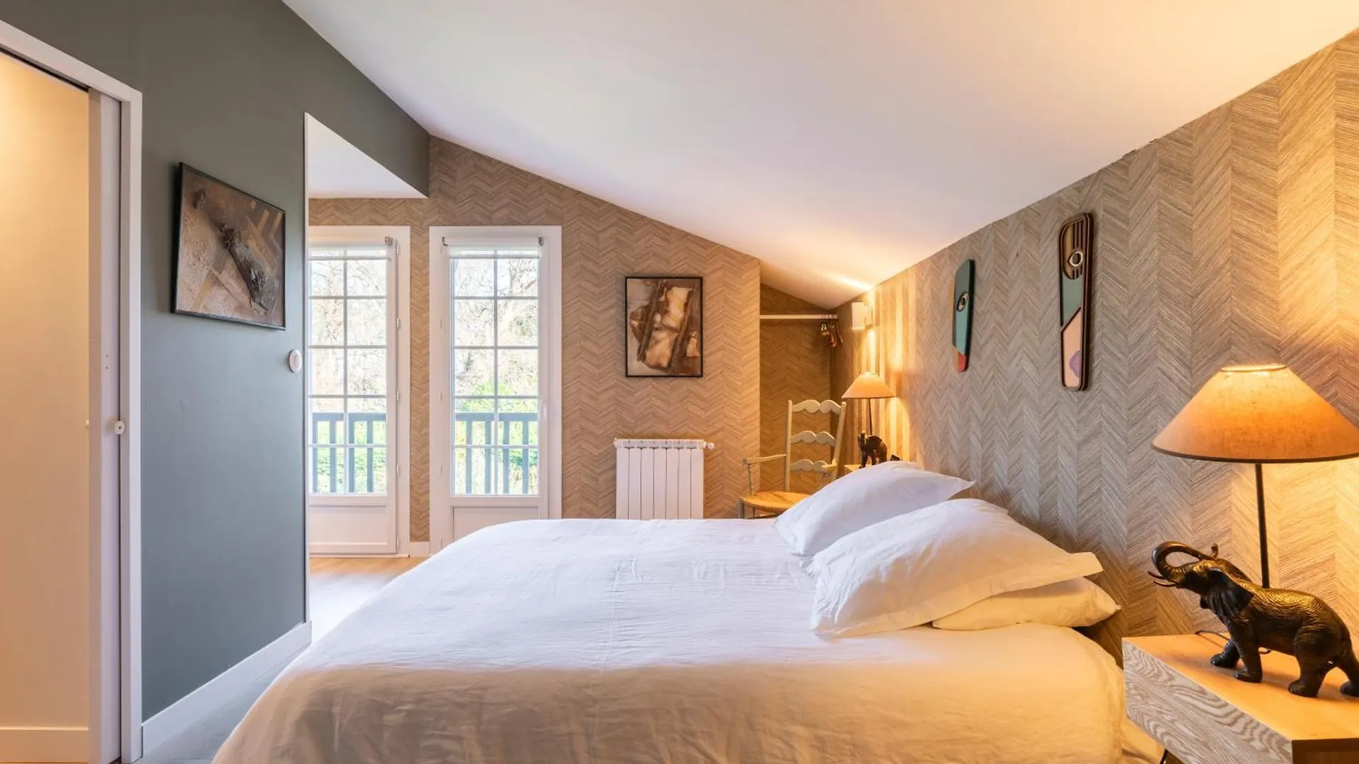 Magnifique Maison Basque Avec Piscine 8 Pers- Biarritz 0*,  France